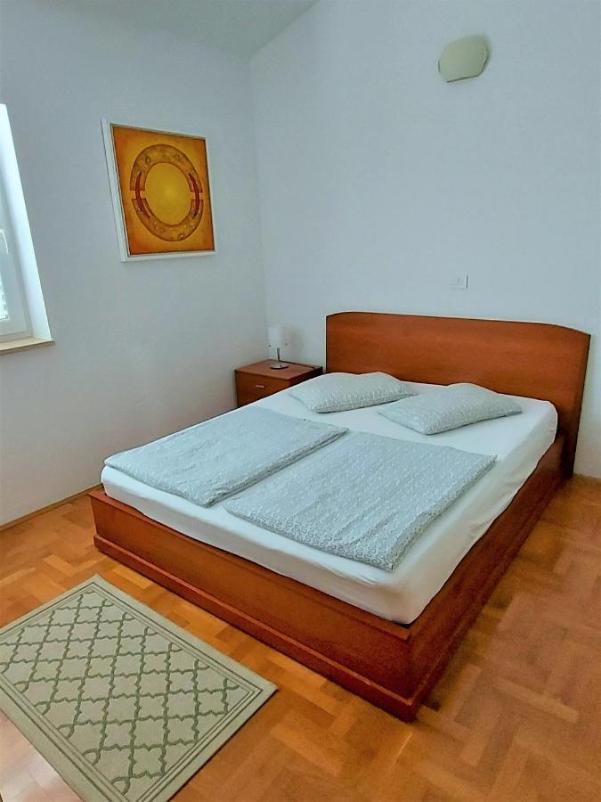 Apartments Aurora Near Beach Medulin Kültér fotó